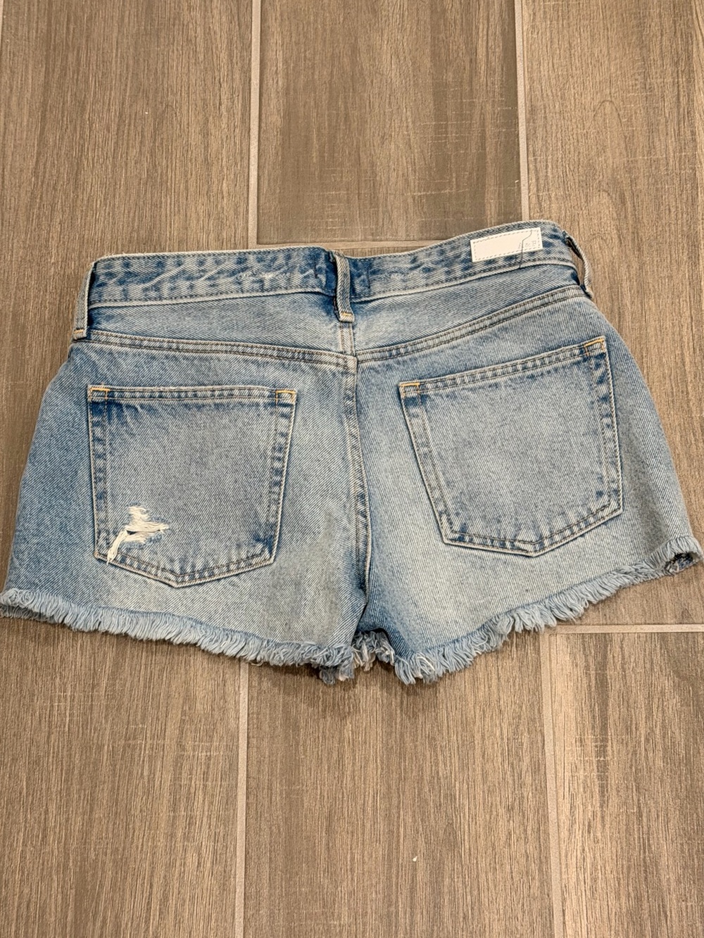 NWT Abercrombie and Fitch Denim Shorts 2/26 - Picture 4 of 4